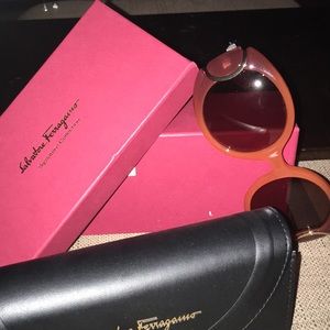 Salvatore Ferragamo - Signature Collection